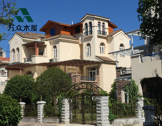 碧桂園樓頂木屋